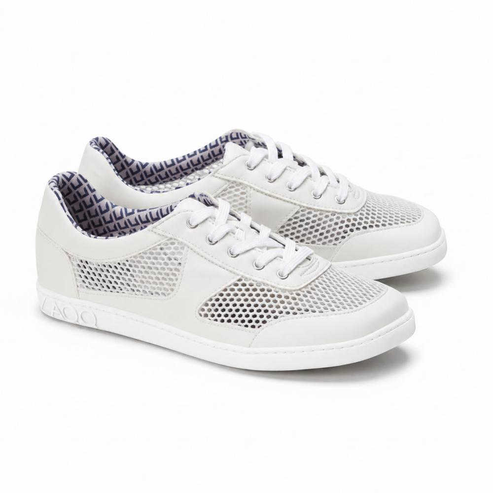 hvide, luftige sommersneakers til damer som barfodssko med behagelig bredde til bredere fødder