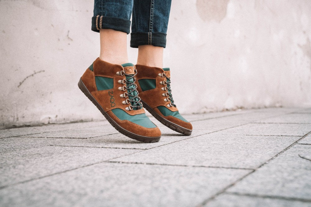 EXPEQ-Brown