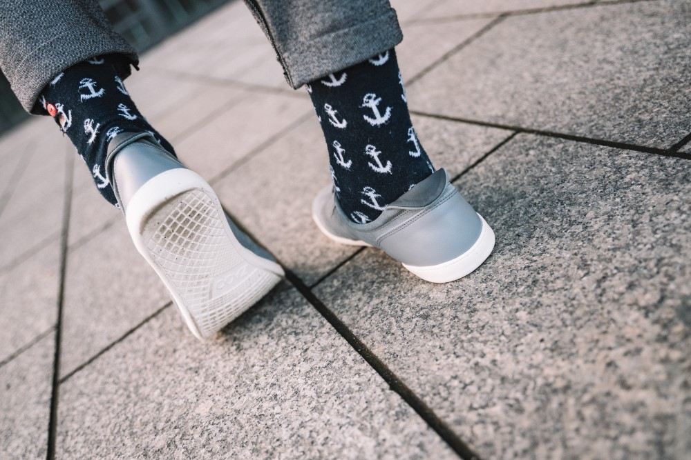 PIQUANT Velours Grey - White