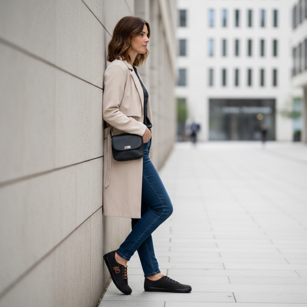 JAQ Vegan Black