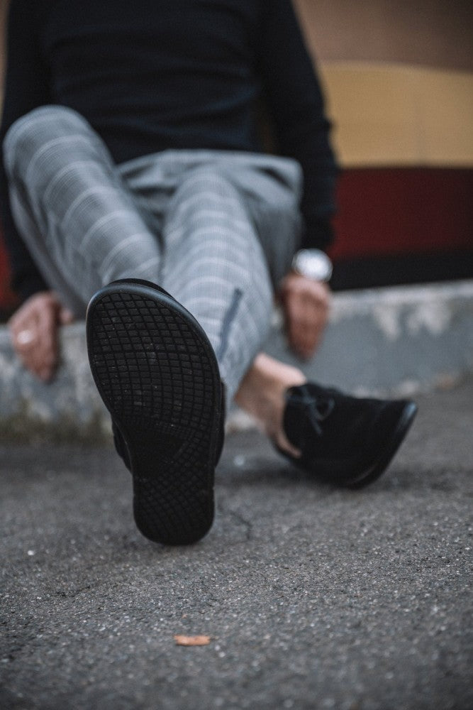 QORE Low  Black