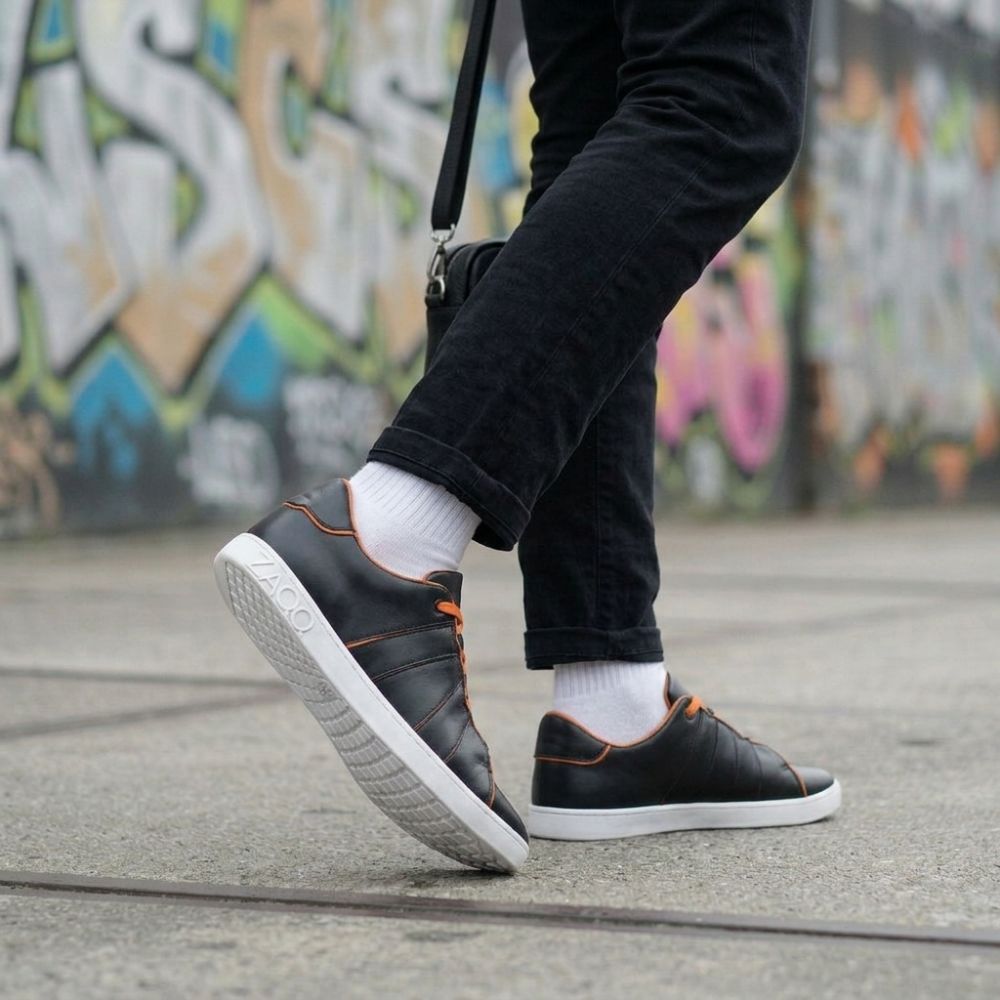QORE Low  Black