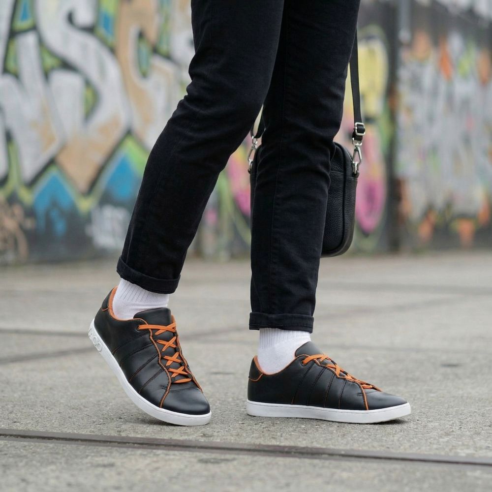 QORE Low  Black