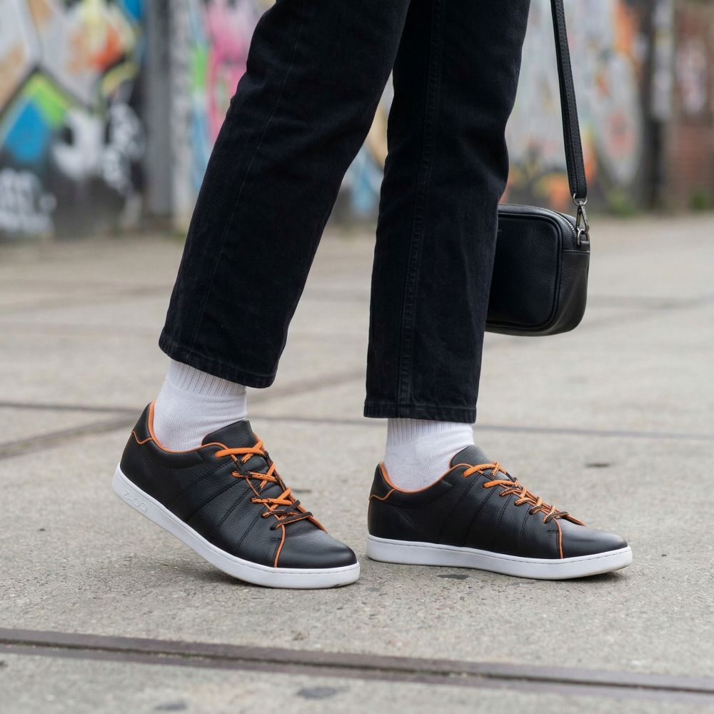 QORE Low  Black