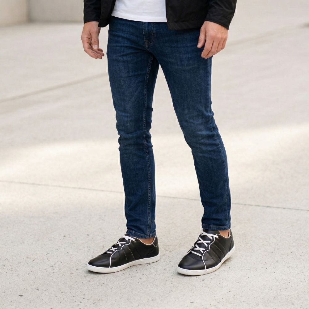 QORE Low  Black