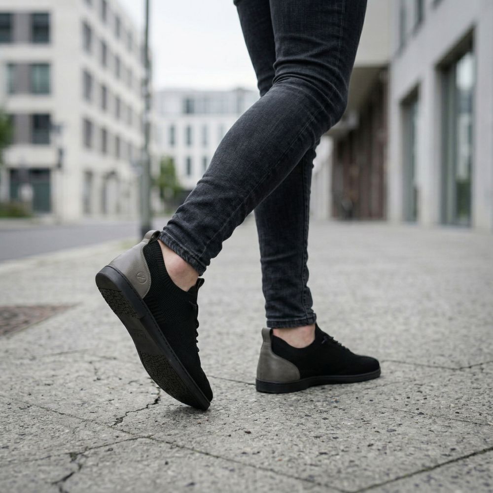 REQY Black